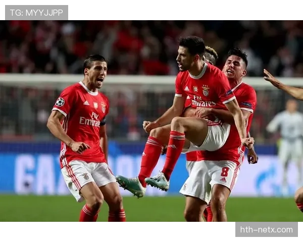 吉马良斯战术革新显成效，新阵型助球队联赛竞争力稳步提升